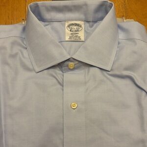 Brooks Brothers Men’s Sky Blue Sport Shirt